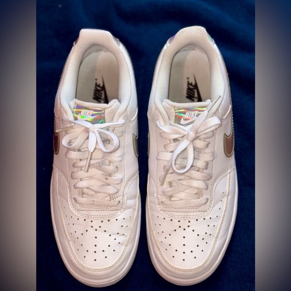 🔥Nike Women's BUY ME 🔥 White Sneakers with Holographic Swoosh 📦 - Picture 2 of 8